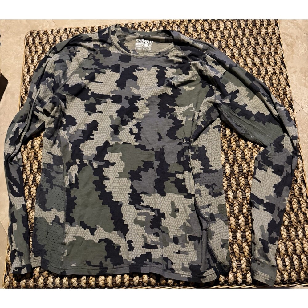 KUIU ULTRA Merino Wool 120 LT Long Sleeve Crew-T Shirt - Picture 4 of 7